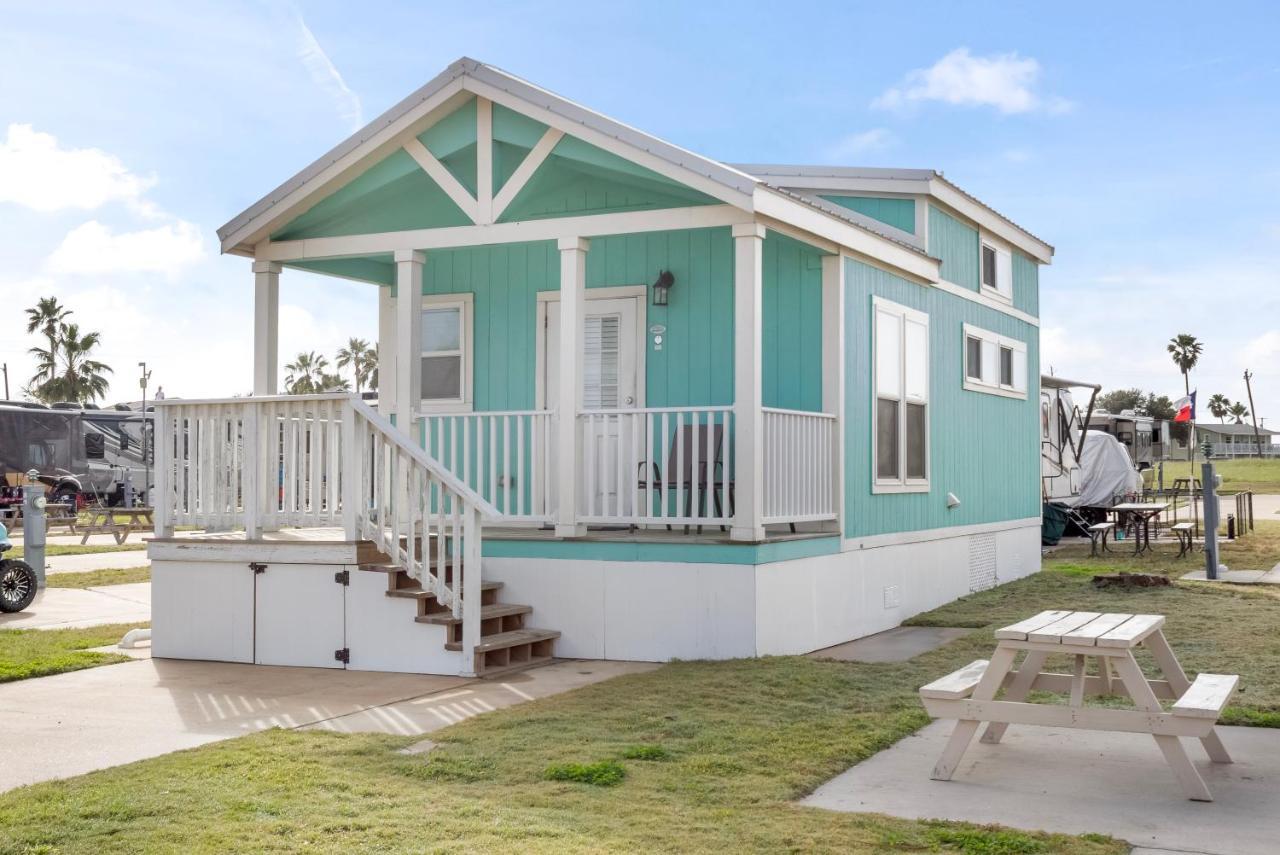 Tropic Island Resort 포트 애런사스 외부 사진