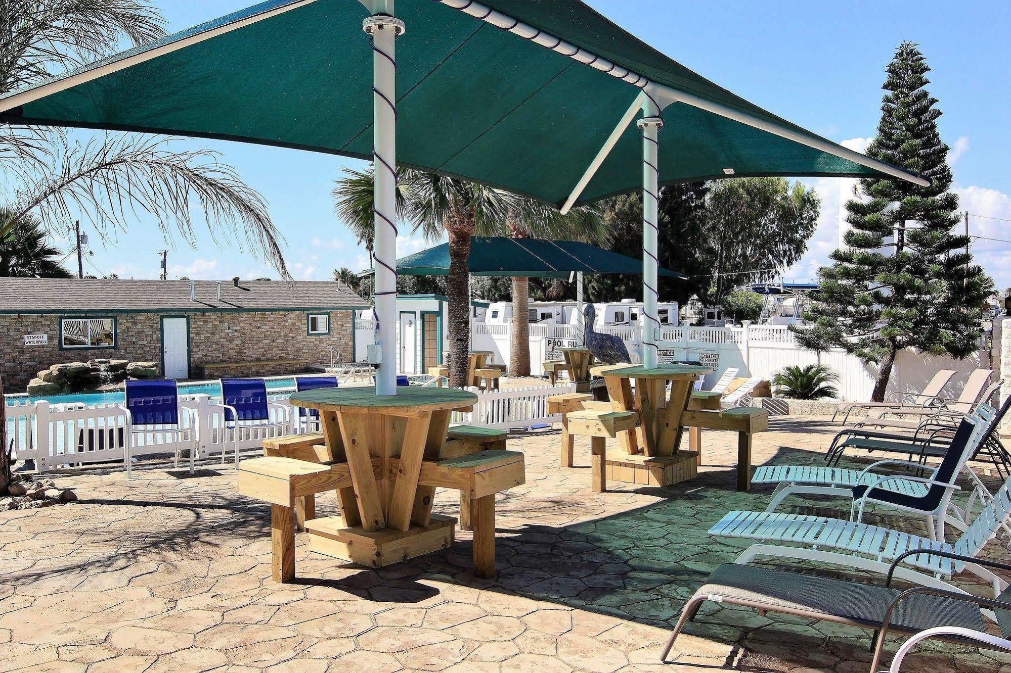 Tropic Island Resort 포트 애런사스 외부 사진